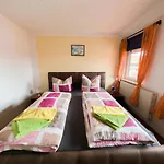 Πανσιόν Dalina 3*